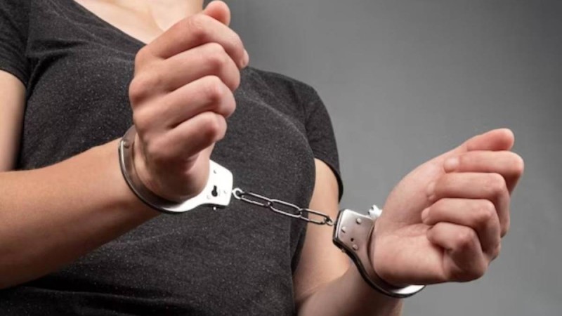 Астанада 21 жастағы бойжеткенді алып кетіп, ата-анасын бопсалаған өзбекстандық әйел ұсталды