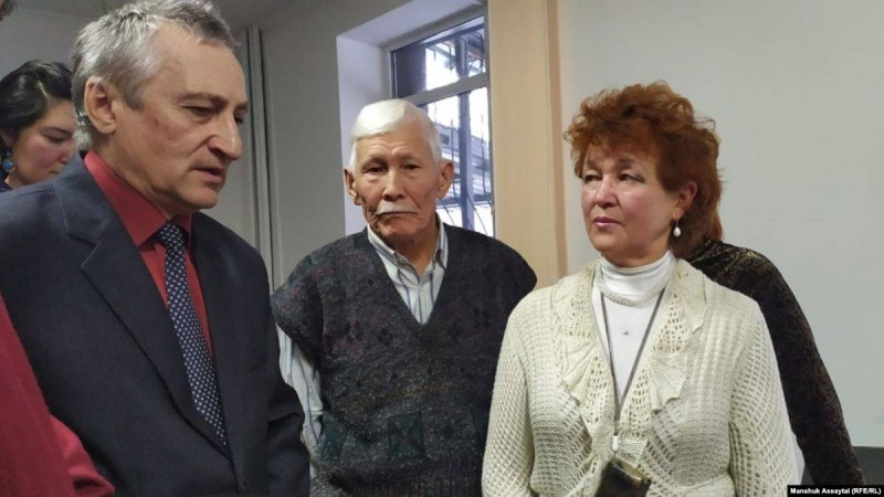 "Белсенді Арзамасоваға оқ ату" ісі бойынша сотта айыптау актісі оқылды