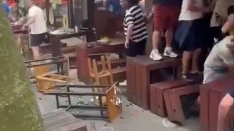 Еуро-2024 жартылай финалында кездесетін Нидерланды мен Англия құрамаларының жанкүйерлері  төбелесті