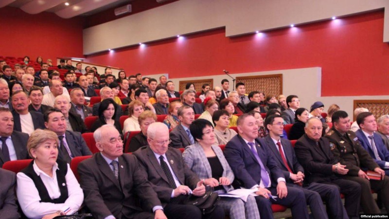 Полицияның есеп беру жиынында белсенділер қудаламауды талап етті