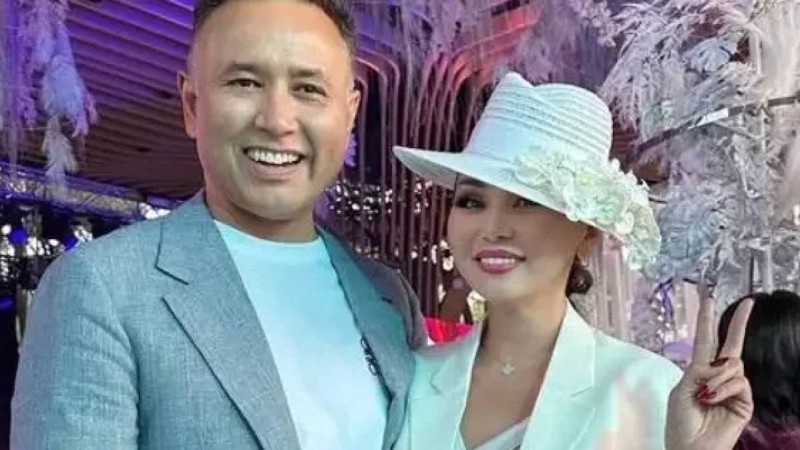 "Туған күніңмен, махаббатым!" деген Баян күйеуіне ерекше сыйлық жасады