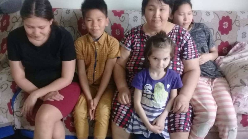 "Баланы туасыңдар да көмек тілеп келесіңдер": Алматы облысында жергілікті әкімдік көпбалалы ананың бетін қайтарып тастаған - Қазақстан жаңалықтары