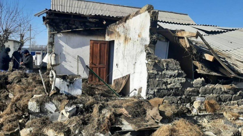 Хромтауда жарылыстан үй құлап, 7 адам ауруханаға жеткізілді