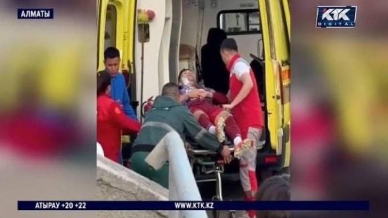 «Қайраттың» қақпашысы Темірлан Анарбеков «Ақтөбеге» қарсы ойында жарақат алды