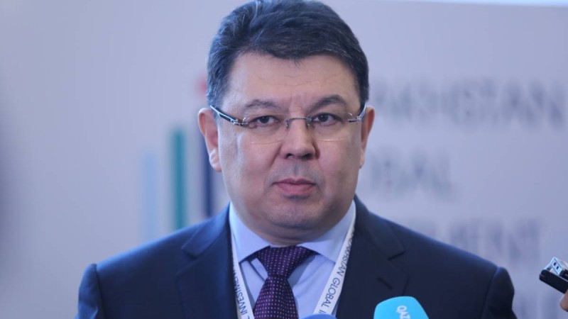 Бозымбаев Назарбаевтың ескерткіші туралы: Қайта қалпына келтіруге мүмкіндік жоқ