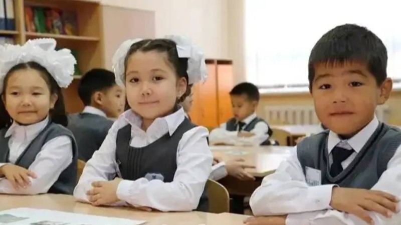 Биыл қазақстандықтардан 1 сыныпқа қабылдауға 270 мыңнан астам өтінім түсті