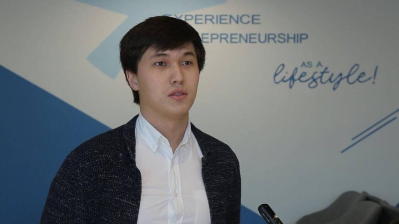 Таразда мектепке жұмысқа кіру үшін ақша төлейсіз — Infinite bilim техникалық директоры