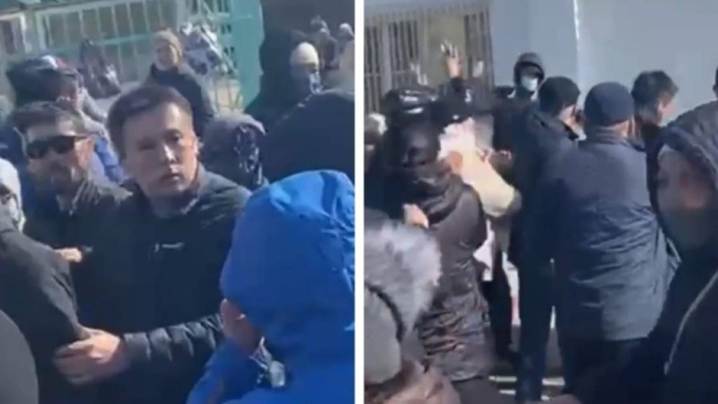 Жаңаөзен жұрты Жанболат Мамайды таспен ұрды (ВИДЕО)