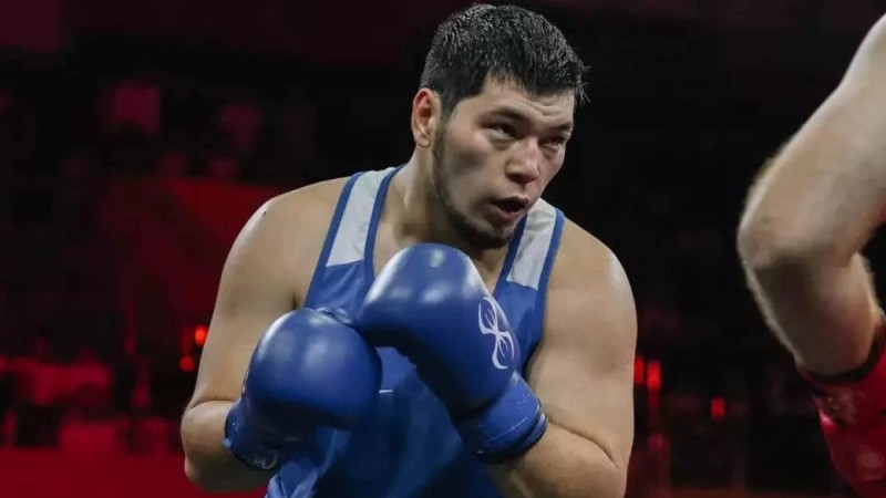 Айбек Оралбай атақты Ла Крусты жеңіп, әлем чемпионатының финалына жолдама алды (видео)