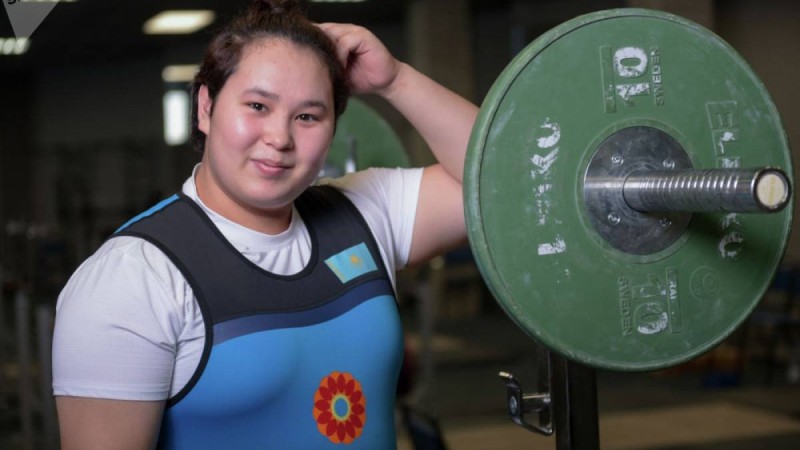 Қазақ қызы ауыр атлетикадан әлем кубогында алтын алды