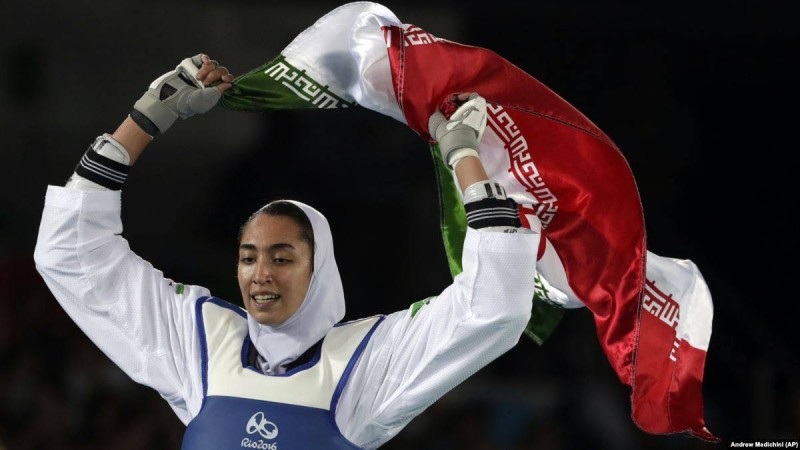 Олимпиадада жүлде алған алғашқы ирандық әйел елден кетті