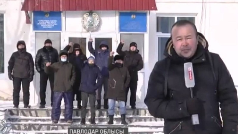 "Әкім мердігерге, мердігер әкімге сілтейді": Павлодар облысында 4 айдан бері жалақы алмаған жұмысшылар аштық жариялады