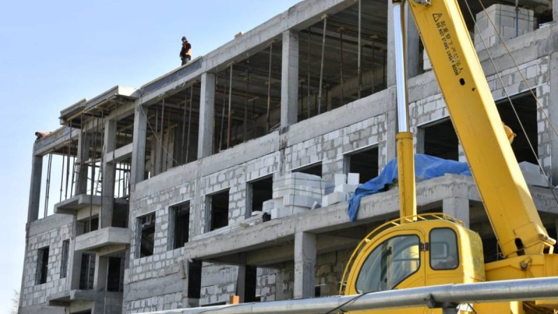 Мұрат Әйтенов өнер мектебінің құрылысымен танысты