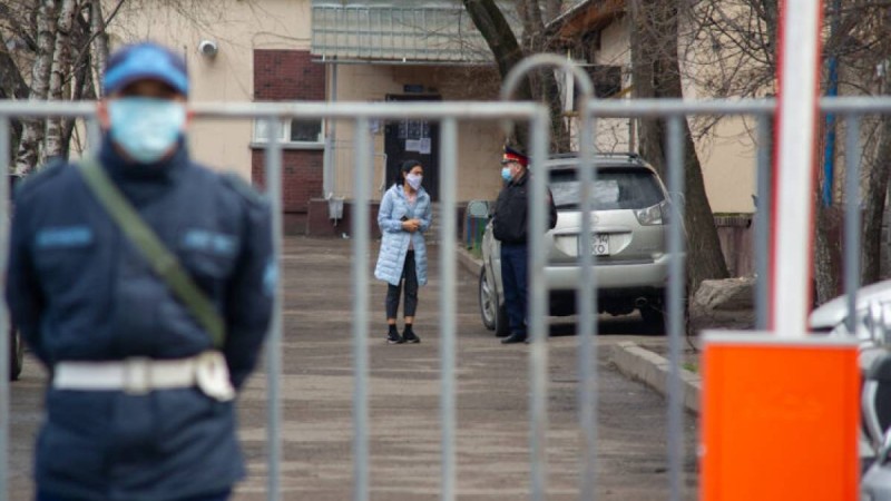 Жаңа қаулы: 9 сәуірден бастап түнде көшеде жүруге тыйым салынбақ