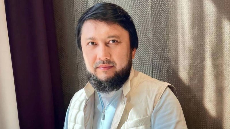 "Әйелдерді қуантқан тағдырым бар": Мұхамеджан Тазабектің көп әйел алуға қатысты көзқарасы елді ойландырып қойды