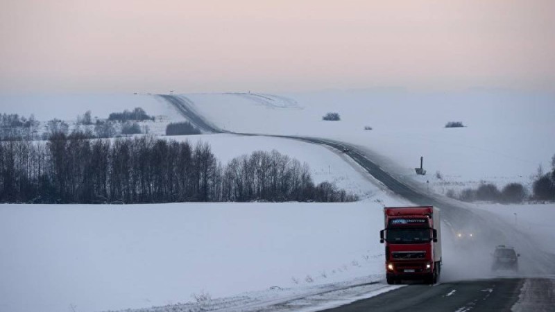 Алматыда инспекторлар жол үстінде ұсталды – видео