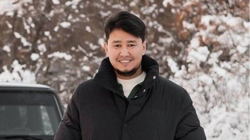 Жахан Отарғалиевтің әкесі жол апатына ұшырады