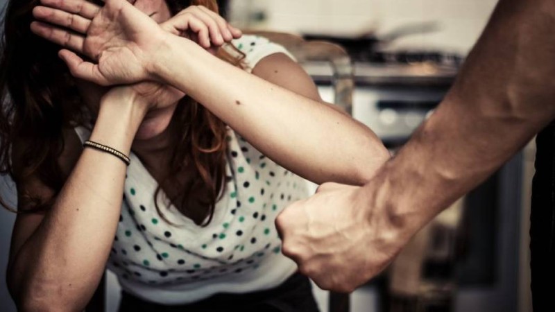 Үштөбедегі жантүршігерлік зорлау оқиғасы: Екі ер адам әйелдің үйіне басып ойына келгенін істеген