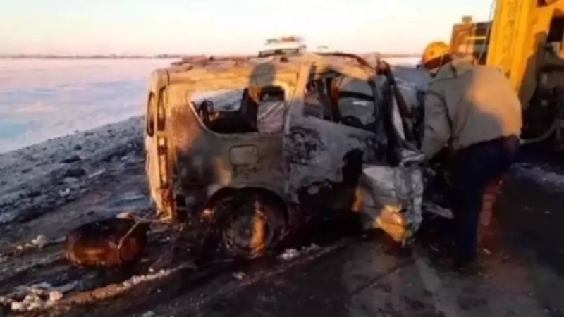 Ақтөбеде жантүршігерлік жол апаты болып, көлікте отырған үш бала өртеніп кетті