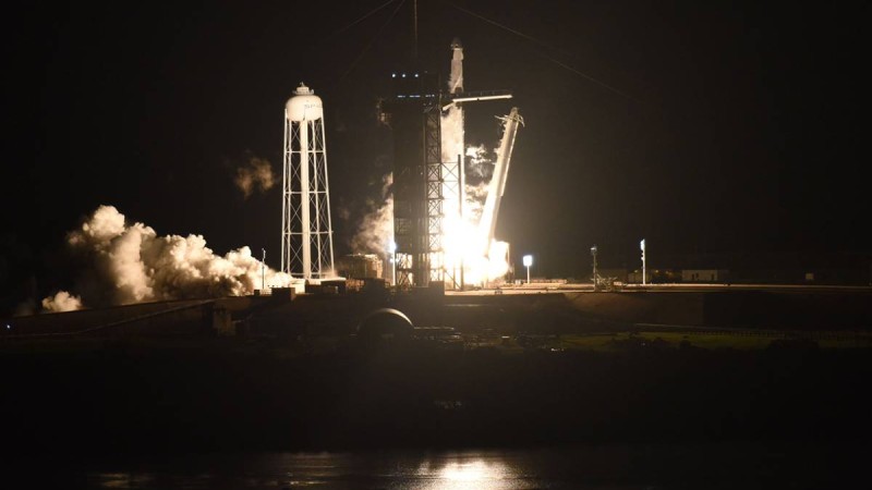 Space X Халықарлық Ғарыштық Станциясына алғашқы тұрақты миссиясын жіберді