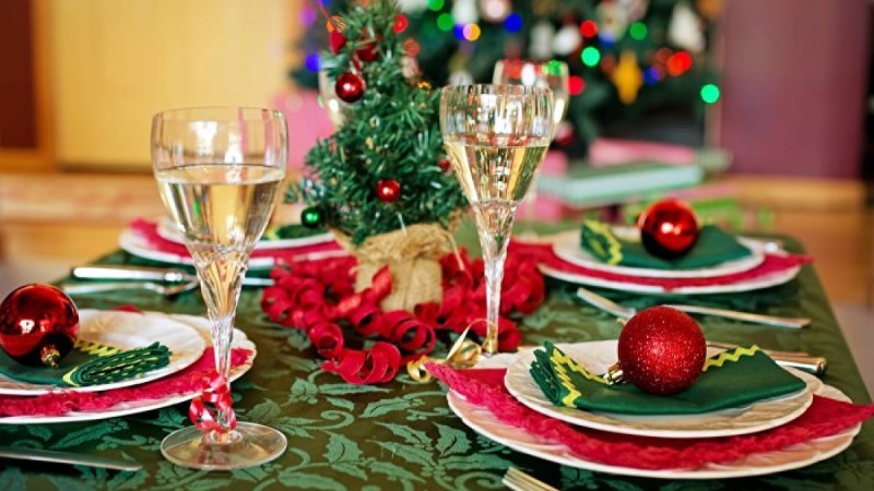 ауылда қонақтың мәйіті мерекелік дастарқанда бірнеше күн "отырған"