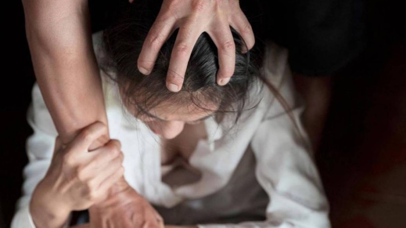 Оқиға орны қанға малынған: 11 жастағы үш бала 10 жасар қызды асқан айуандықпен зорлап тастаған