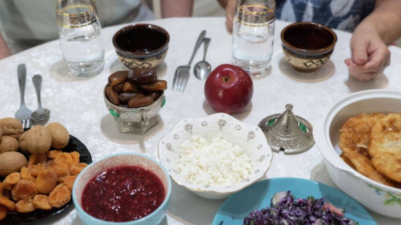 Қаза оразаны өтеу: 1700 теңгені кімдер береді