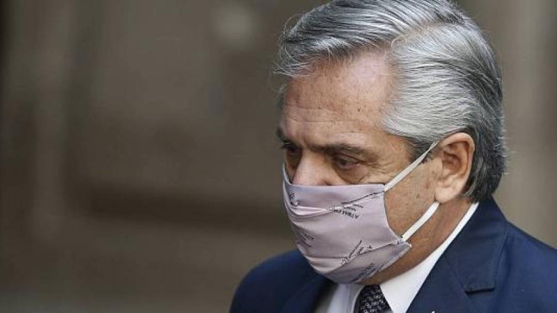 Аргентина Президенті Sputnik V вакцинасын алып екі айдан кейін КВИ инфекциясын жұқтырды