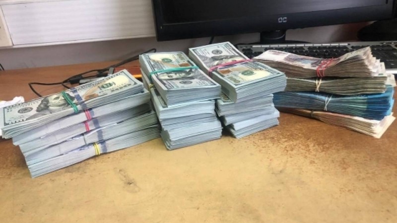 100 мың доллар пара алған: Мемлекеттік кірістер департаментінің экс-басшысы күдікке ілінді