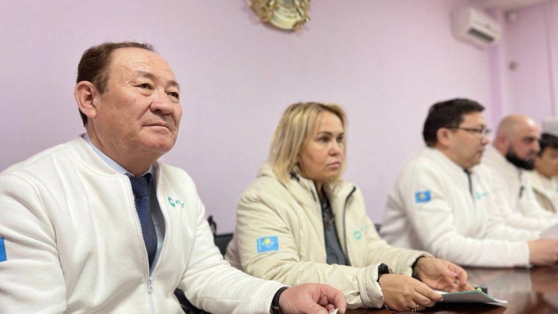 "Сынауға әрқашан мәселе табылады" - Аманаттықтар "Азаматтарға арналған үкімет" КЕАҚ қызметкерлерімен кездесті