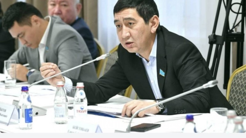 «1066 теңге қалай жетеді?»: Ринат Зайытовтың сұрағы вице-министрді тығырыққа тіреді