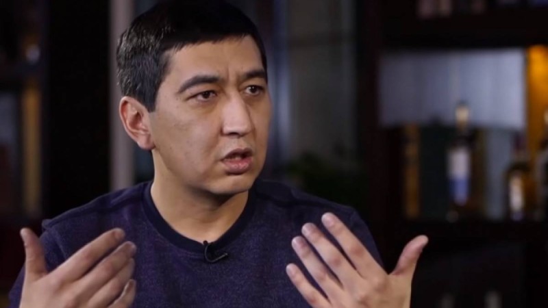 Ринат Зайытов: 7-сынып оқып жүргенде әкем отбасымыздан кетіп, менің мұғаліміме үйленіп алды