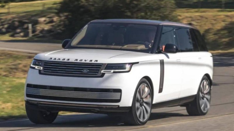 Көпшіліктің сынынан кейін Павлодар әкімдігі қымбат Range Rover көлігін сатылымға шығарды