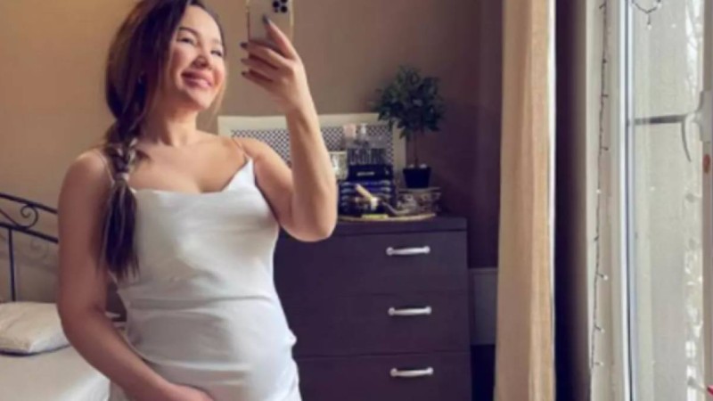 "Бұл - бақыт": Мақпал Исабекова аяғы ауыр екенін хабарлады