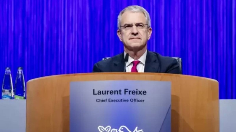 Әлемге танымал компанияның басшысы әріптесімен көңіл қосқаны үшін қызметінен айырылды