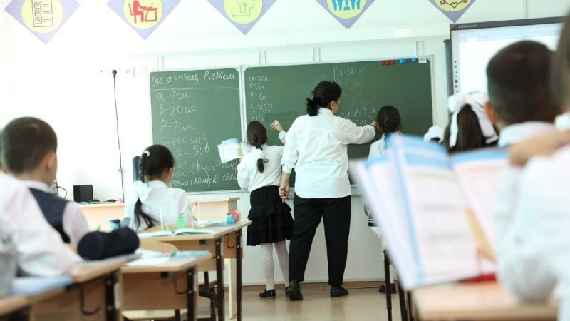 Бір мұғалімнің 5 пәннен сабақ беруін тоқтаттық – Ералы Тоғжанов