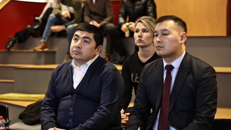 Как готовят закон о пенсионке: в среднем 32 слова в одном предложений