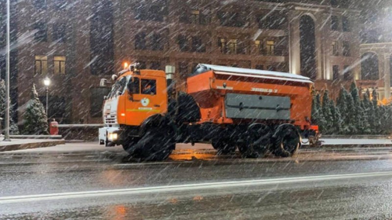 Алматыда алғашқы қарда 39 жол апаты болып, 2 адам қайтыс болды