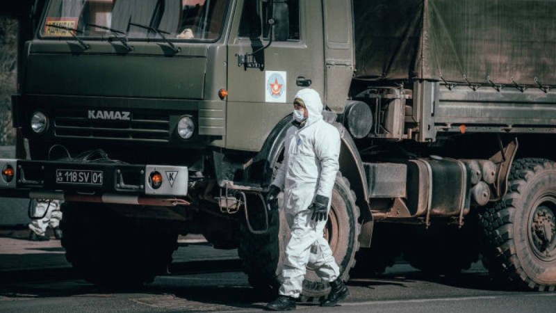 БҚО-да коронавирусқа байланысты екі үйдің кіреберісі карантинге алынды