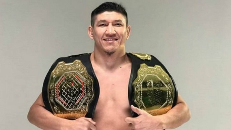 "Мұндай адамдар иттен де жаман": ЛГБТ белсендісі өздеріне сөз тигізген Қуат Хамитовты атағынан айыруды сұрады - Қазақстан жаңалықтары