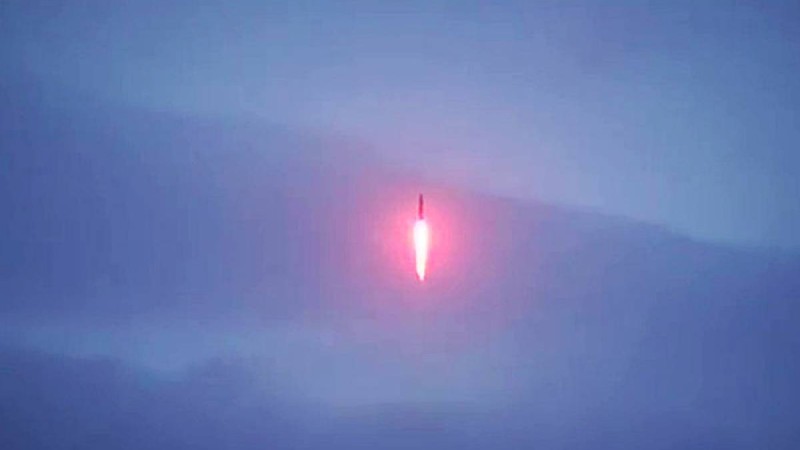 Иран АҚШ-тың әскери базасына зымыранмен соққы жасады