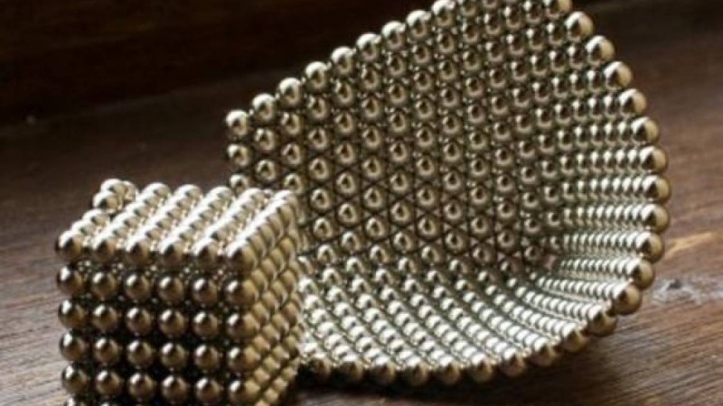 Қарағандыда 1,5 жастағы бала 12 магнит моншағын жұтып қойды