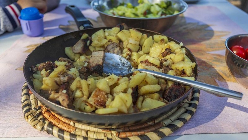 ШҚО-да мектеп асханасынан уланғандардың саны 127-ге жетті