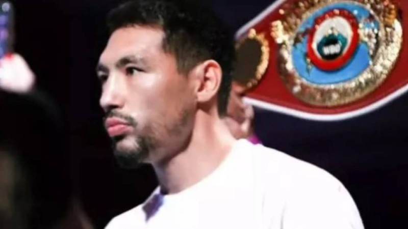 Әлімханұлы Головкин чемпиондықтан "бас тартқаннан" кейін мәлімдеме жасады