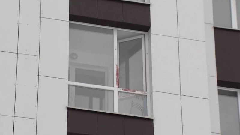 Жиенін терезеден лақтырып, енесін пышақтап өлтірген: Астанада қанды қылмыстан кейін ер адам 7-қабаттан секіріп кетті