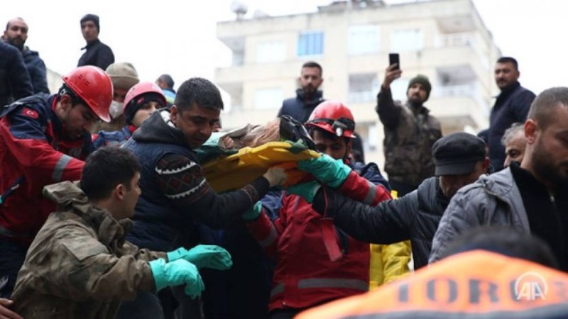 Түркияда жер сілкінісінен қаза тапқандар саны 1014 адамға жетті