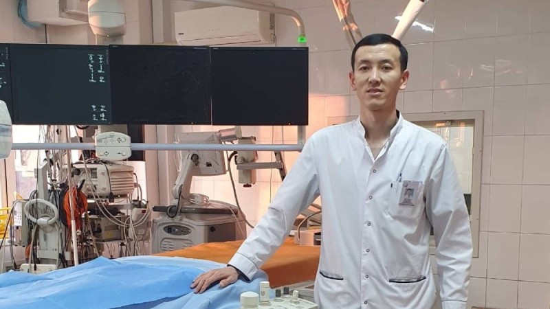 Кенжебек Бижанов, кардиохирург: Шетелге барып ем алатындар, отандық медицинаның қадірін білмейді