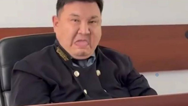 Шымкентте судья журналистке тілін шығарып, ерсі қылық танытқан