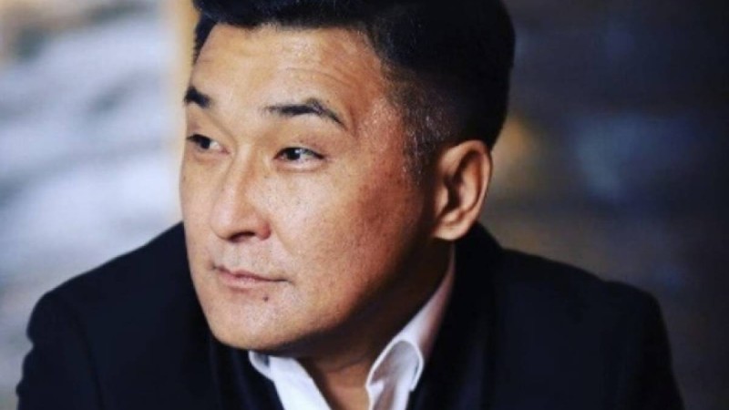 Алмат Сақатов: “5 мың доллар берсең, ертең атақ алып береміз…”