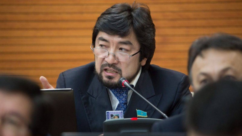 Кешірім сұрау кезегі Бекболатқа жетті